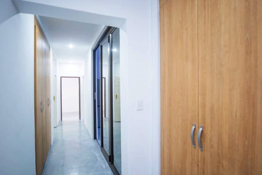 5 Bedroom Property for Sale in Safari Gardens North West